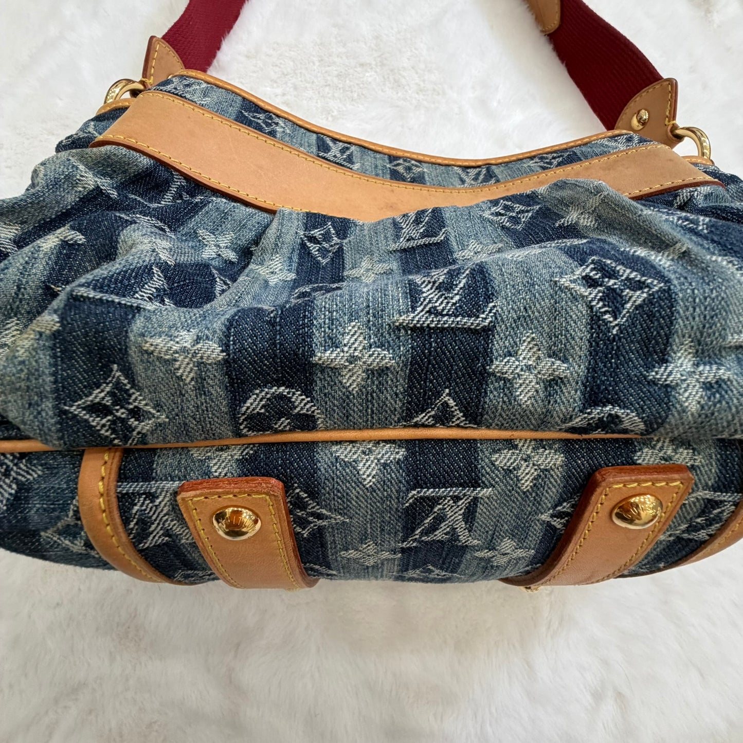 Louis Vuitton Denim Raye Porte Epaule MM shoulder/crossbody bag.