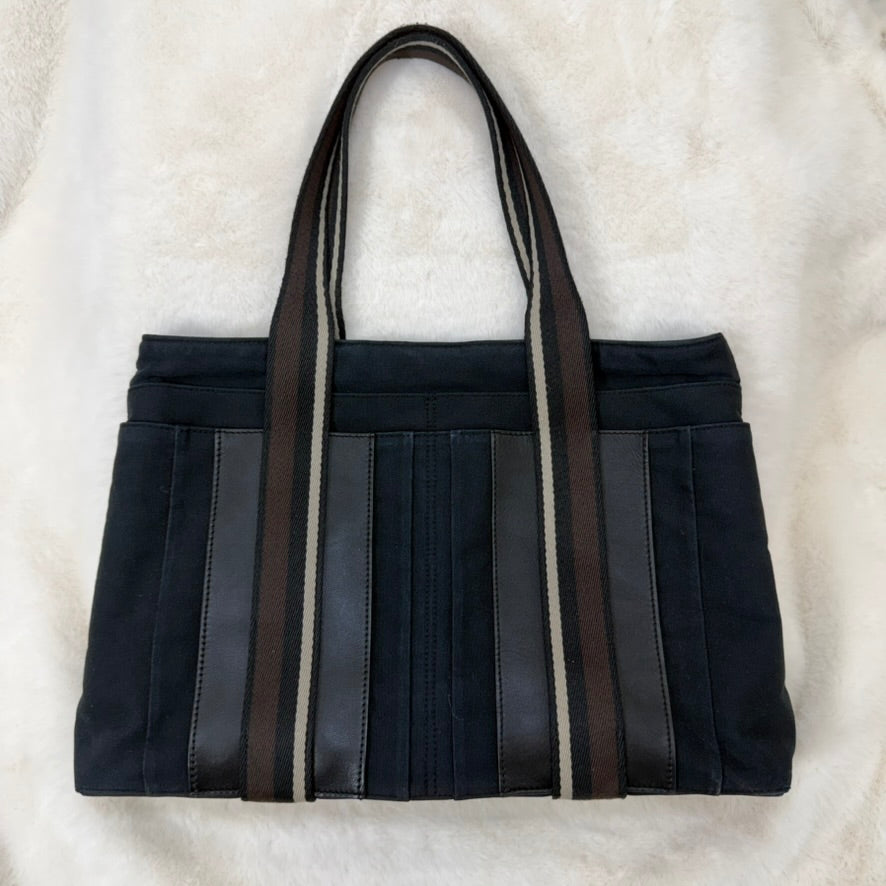 Hermes Toile Sac Troca Horizontal MM Shoulder bag