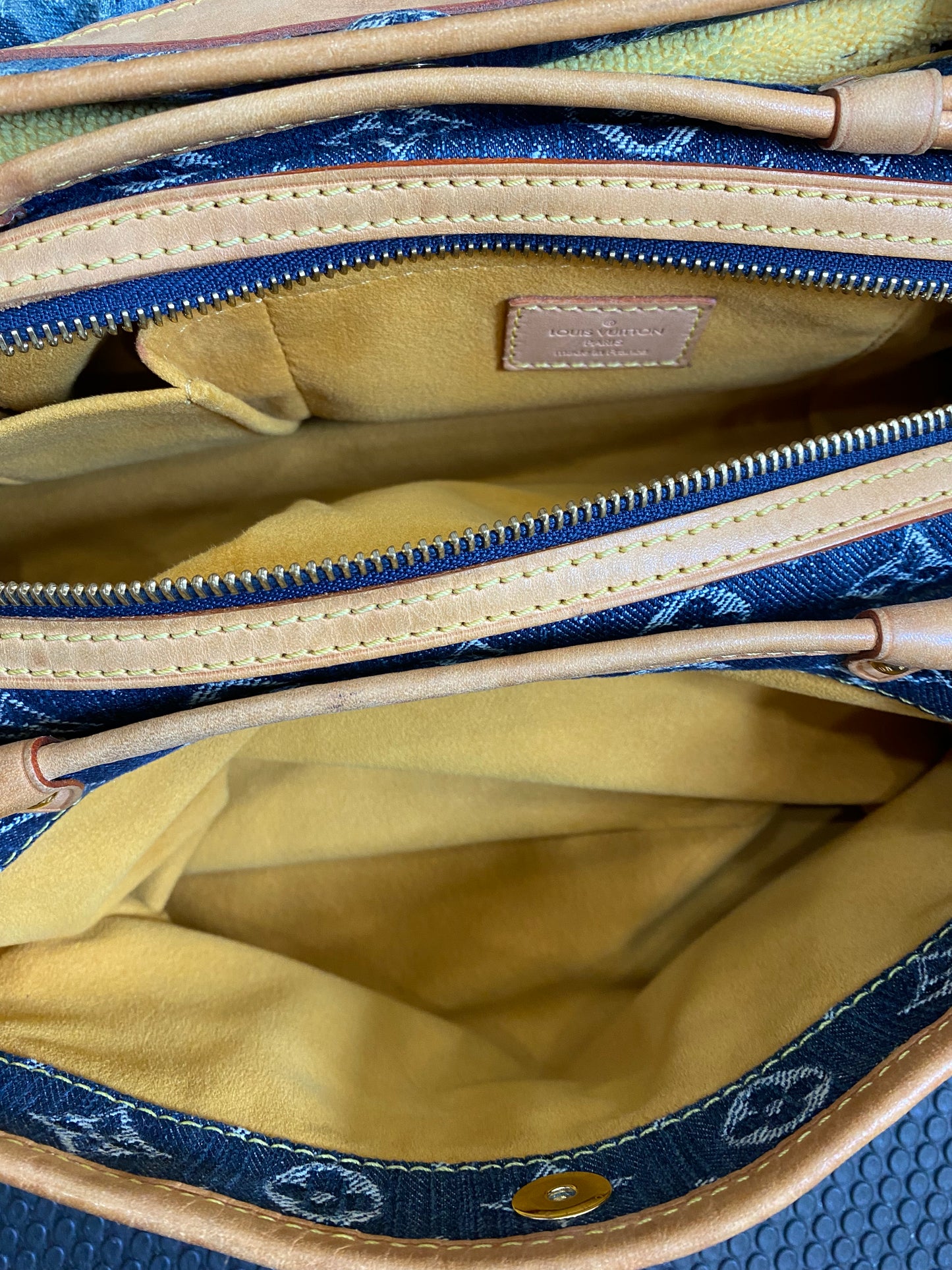 Louis Vuitton Denim Raye Porte Epaule MM shoulder/crossbody bag.