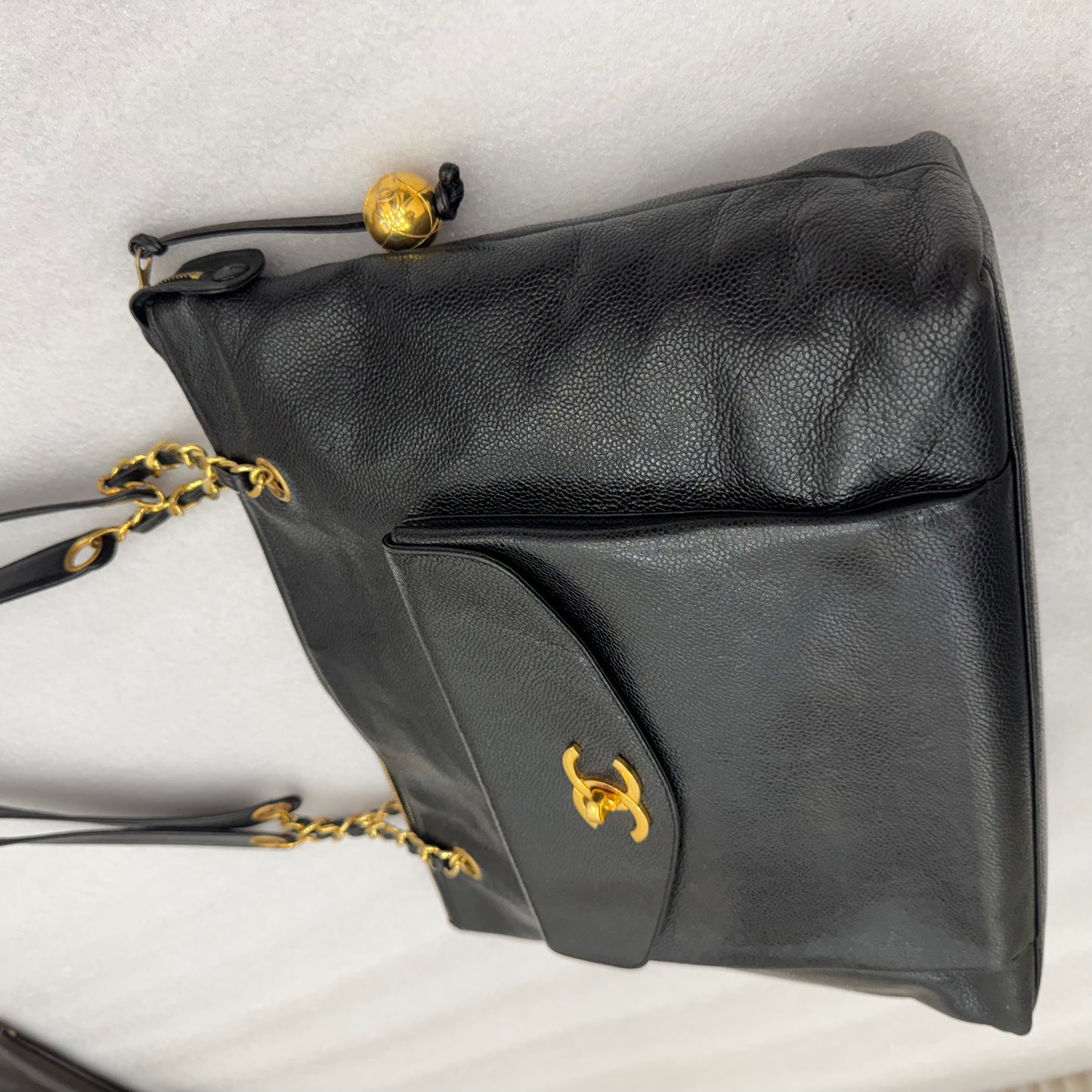 CHANEL Black Caviar leather Large tote/Shoulder bag with Front Pocket