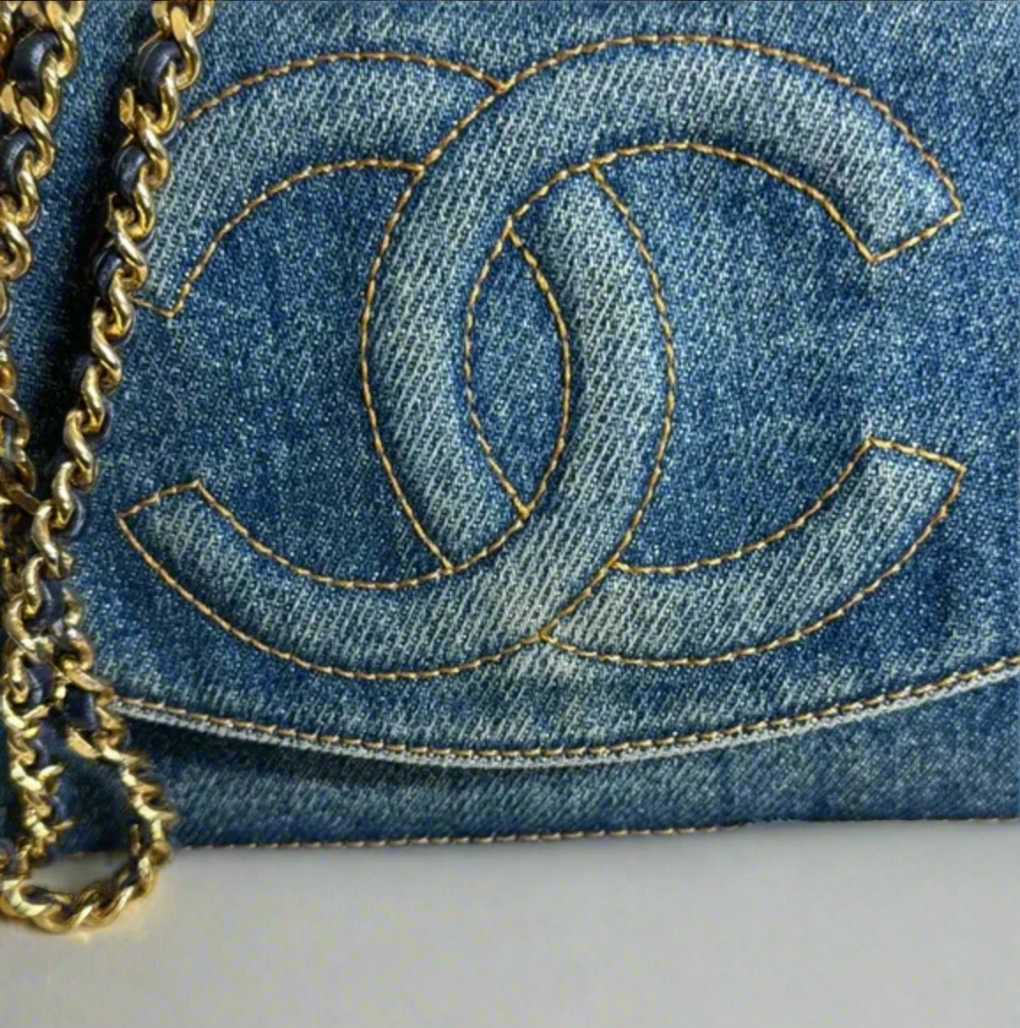 CHANEL blue denim crossbody bag / wallet on chain WOC