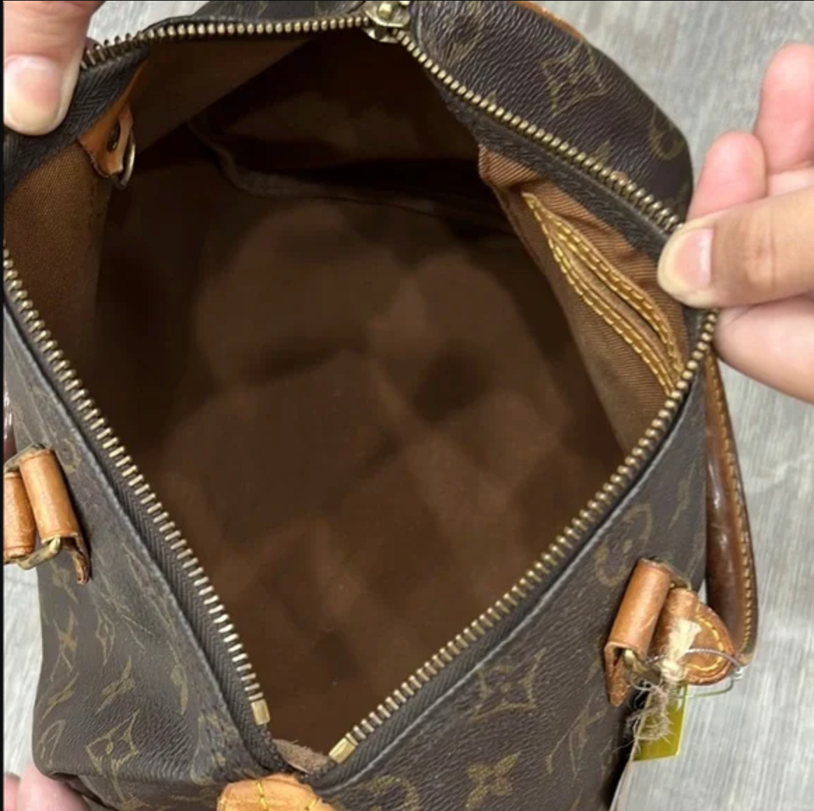 Louis Vuitton Speedy 25