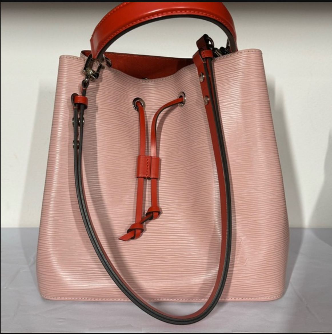Louis Vuitton Pink/Red EPI Noe Crossbody/Shoulder bag MM