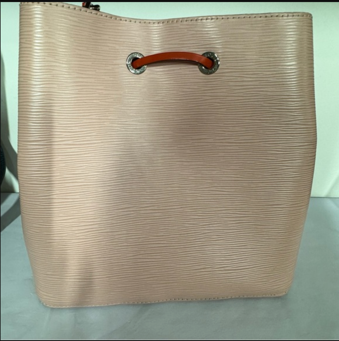 Louis Vuitton Pink/Red EPI Noe Crossbody/Shoulder bag MM