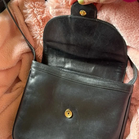 Gucci Black Vintage Sherry line Shoulder Bag