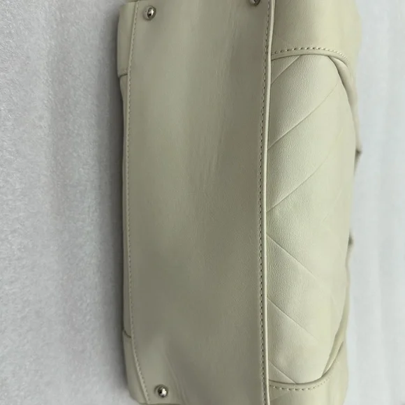 CHANEL CC cream chevron Boston bowler bag