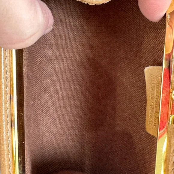 Dior CD Vintage Portfolio Business Case