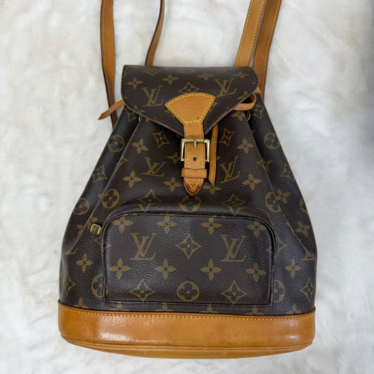Louis Vuitton Montsouris MM Backpack in Monogram canvas