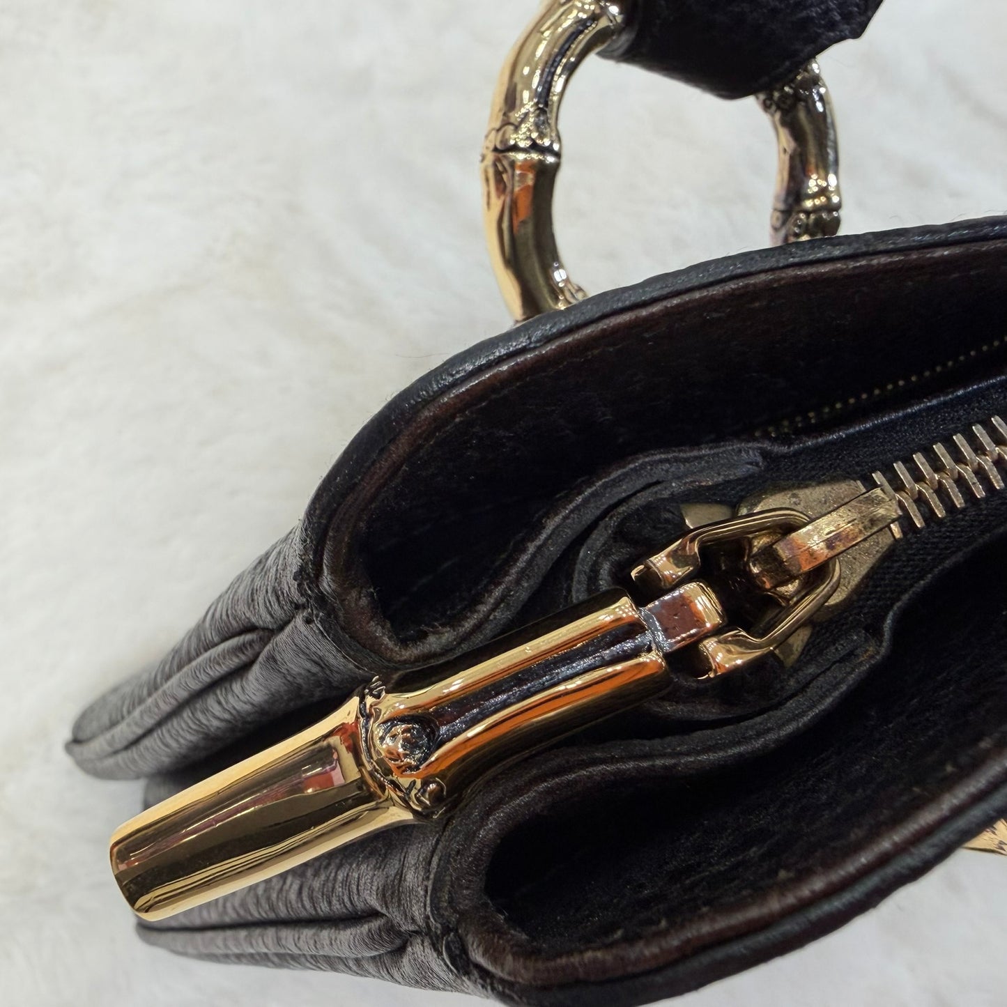 Gucci Black Pebbled Leather Vintage Sherry Line and Bamboo Ring Hand Bag