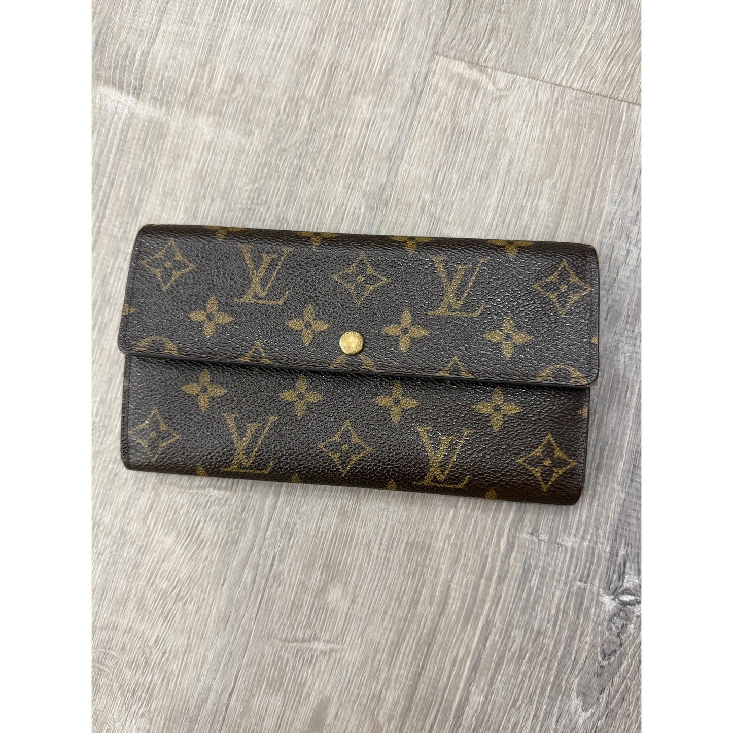 Louise Vuitton Sarah Wallet Brown Monogram