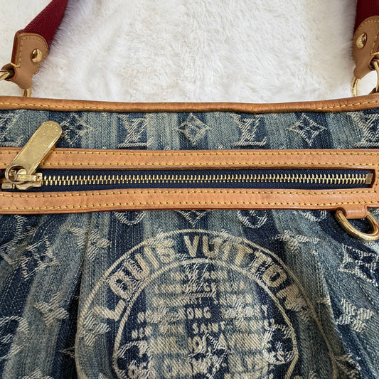 Louis Vuitton Denim Raye Porte Epaule MM shoulder/crossbody bag.