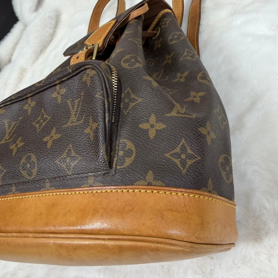 Louis Vuitton Montsouris MM Backpack in Monogram canvas