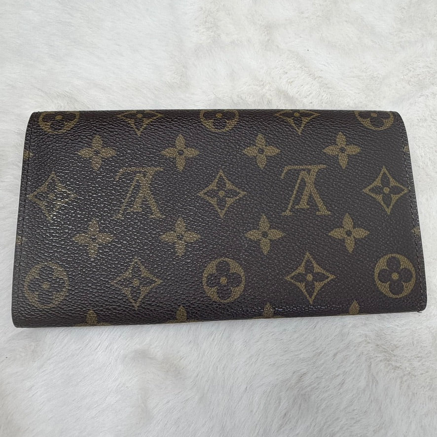 Louis Vuitton Dark Brown Sarah Wallet in Monogram canvas