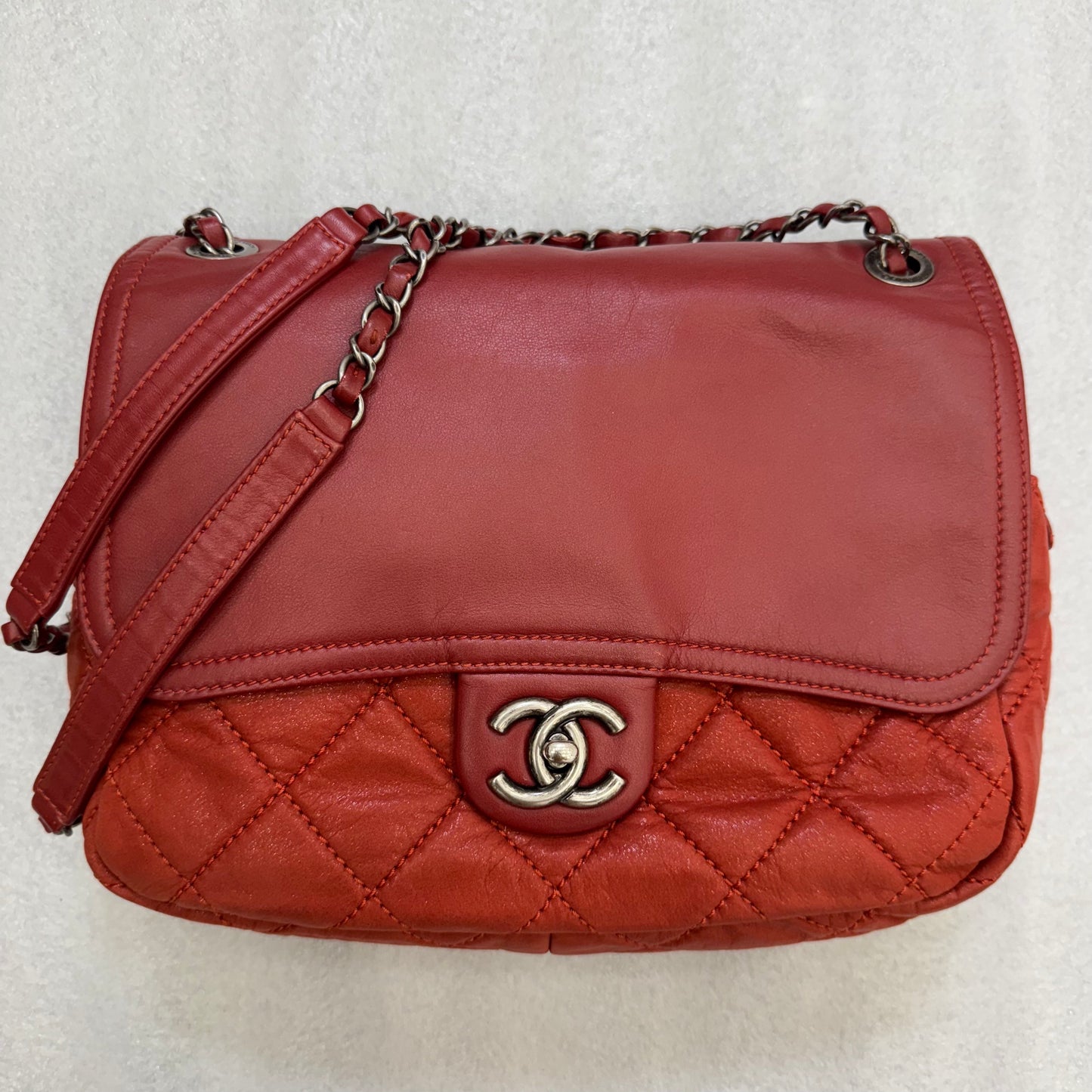 CHANEL Red Calfskin Shoulder Bag in the Mix Flap