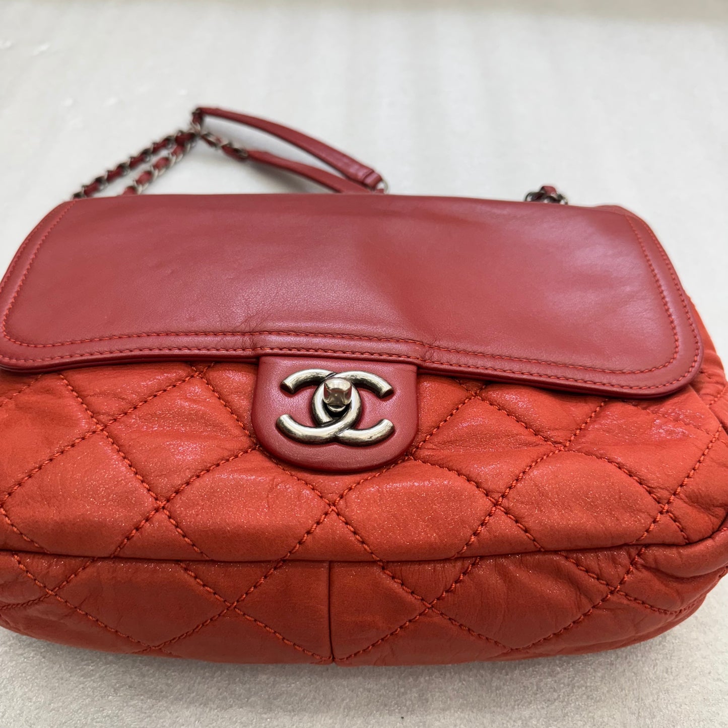 CHANEL Red Calfskin Shoulder Bag in the Mix Flap