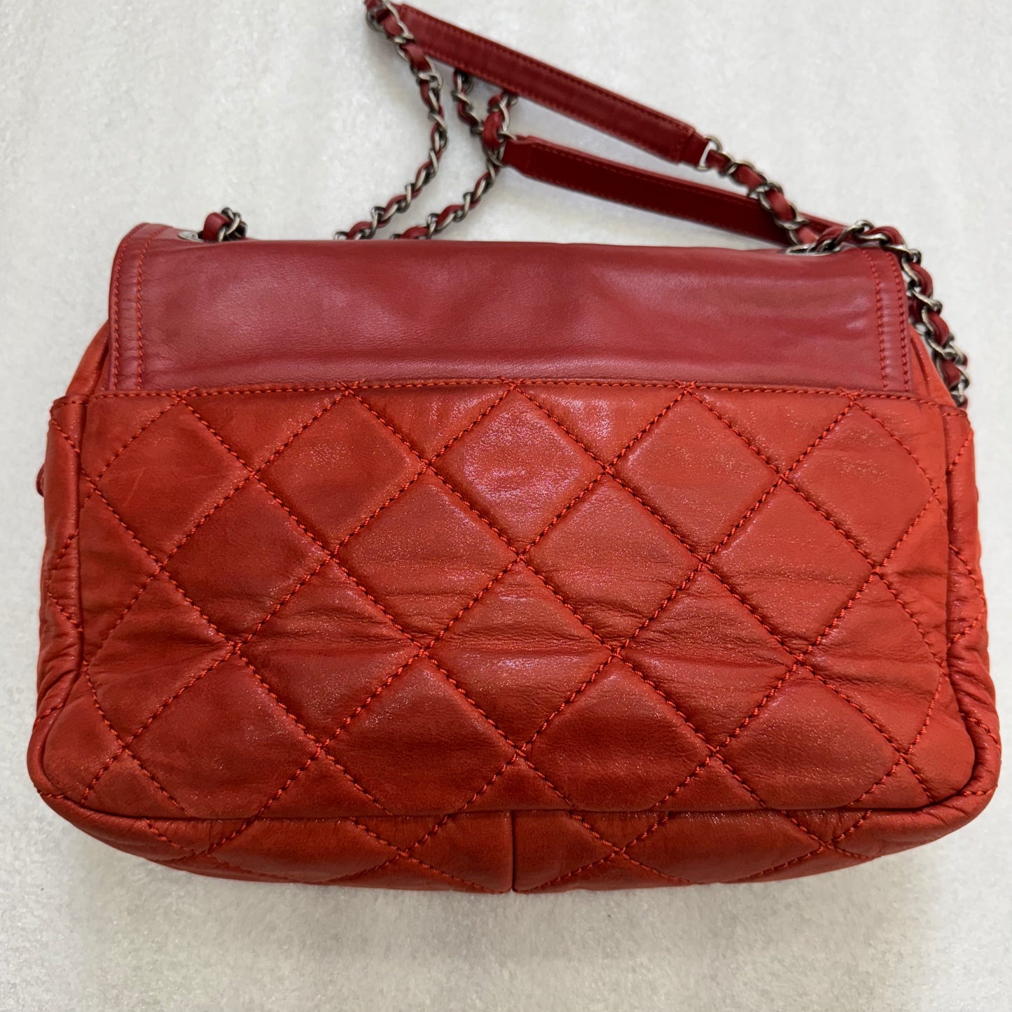 CHANEL Red Calfskin Shoulder Bag in the Mix Flap