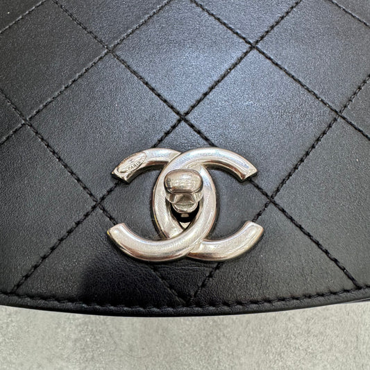CHANEL Black Ring My Bag Top Handle/Crossbody Bag Calfskin