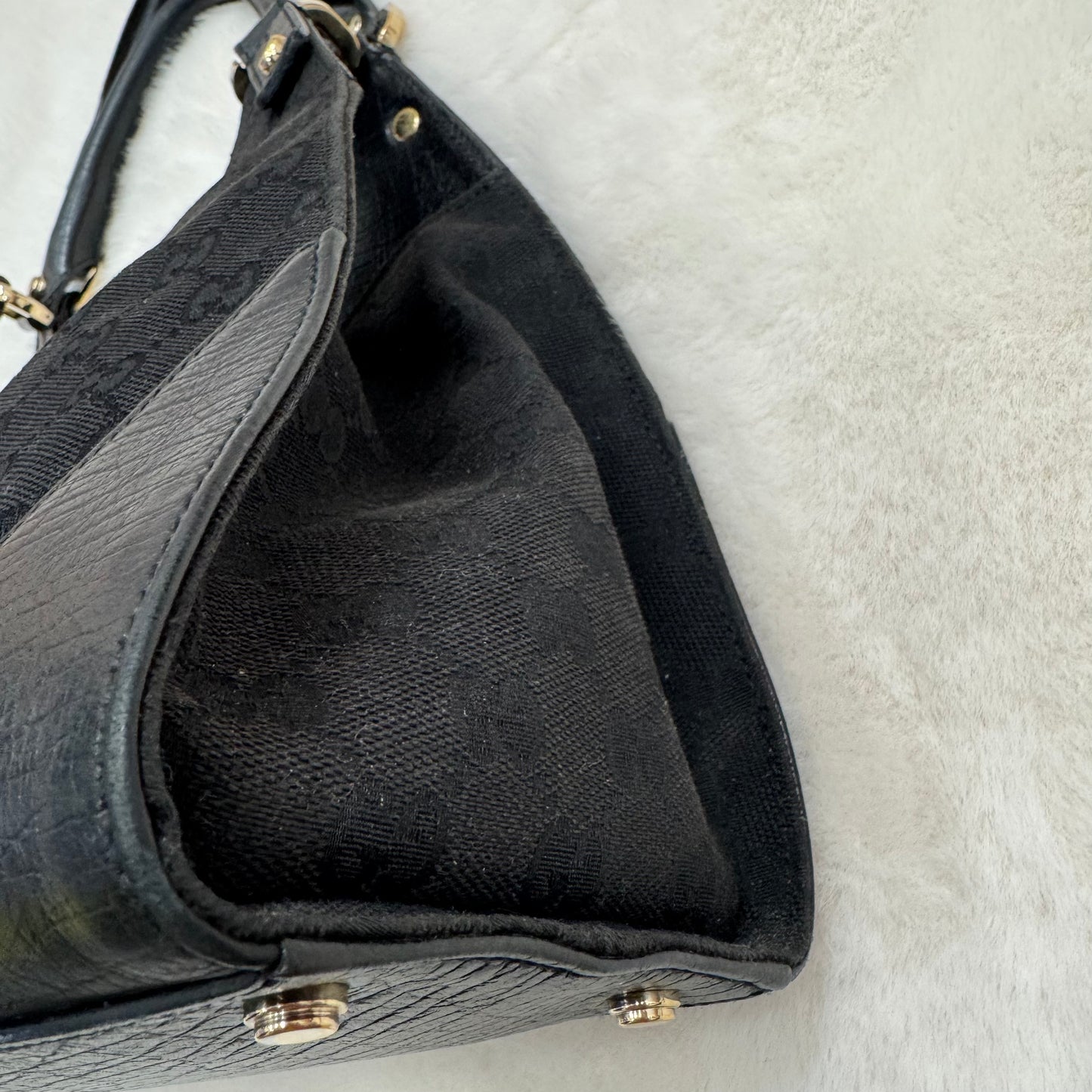 Gucci Black Monogram Junco Shoulder Bag