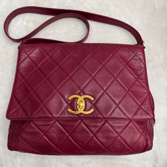 CHANEL Red CC Quilted Lambskin Crossbody/Messenger Bag