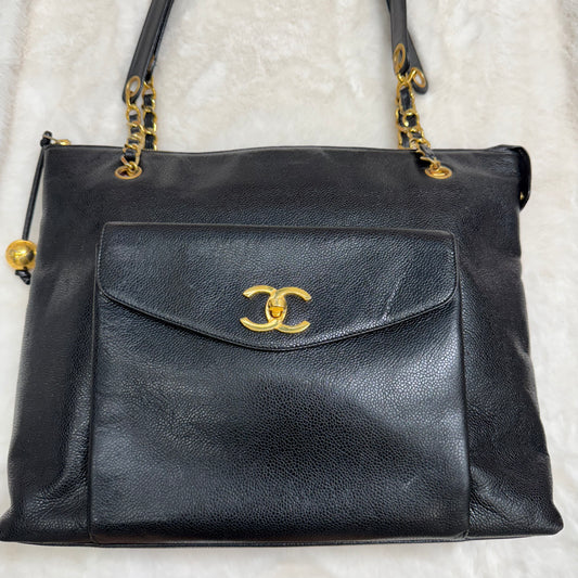 CHANEL Black Caviar leather Large tote/Shoulder bag with Front Pocket