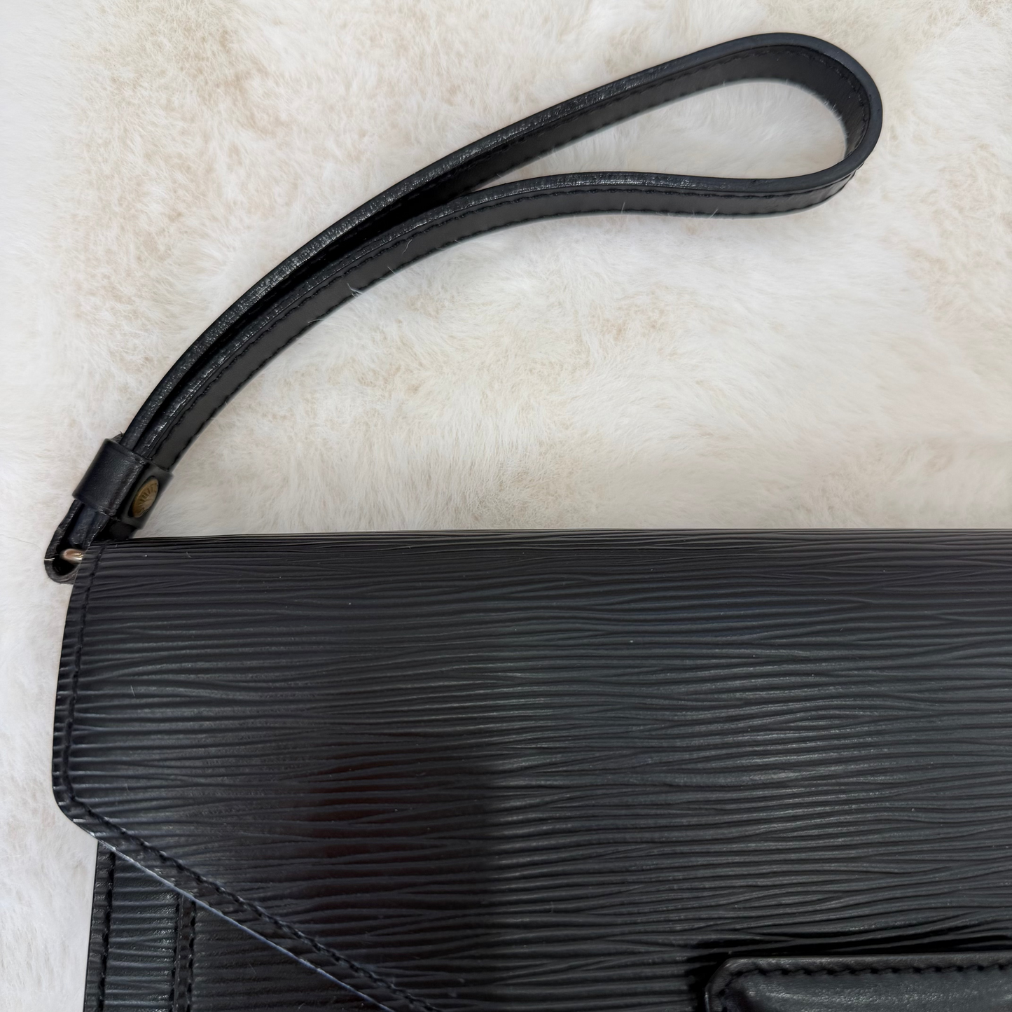 Louis Vuitton Black Epi Dragonne Clutch