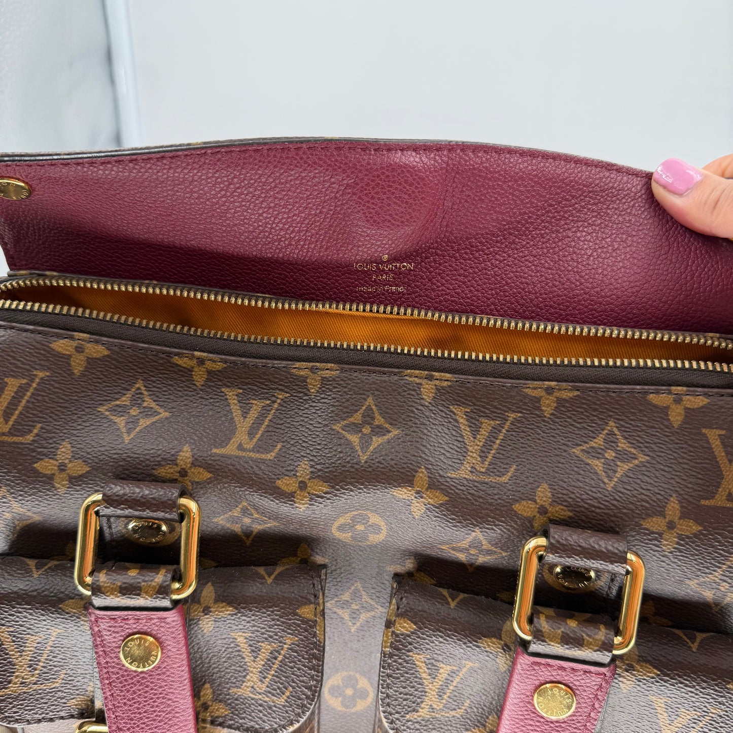 Louis Vuitton Brown/Burgundy Manhattan NM Handbag