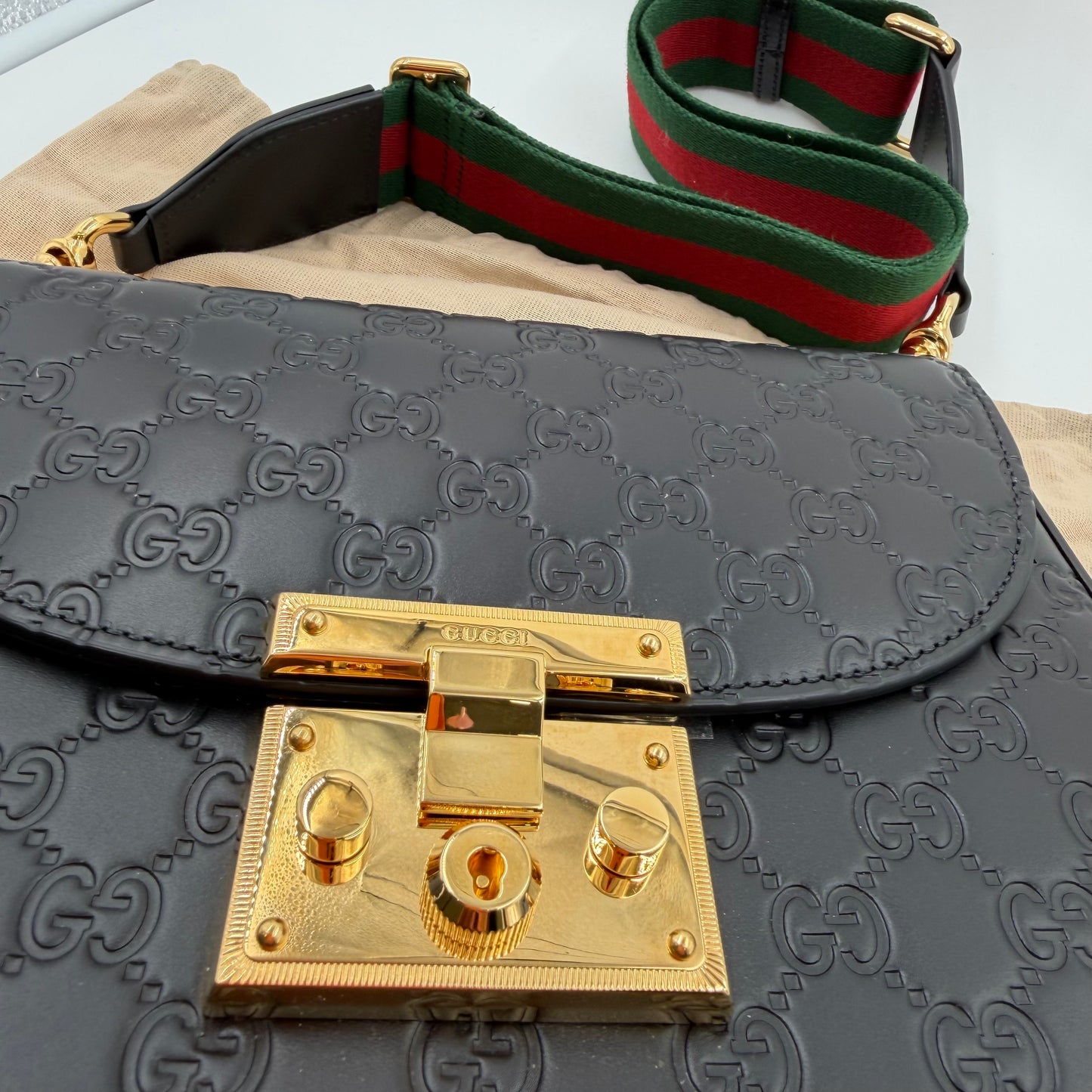 Gucci Black Guccissima Padlock Messenger Crossbody/Shoulder Bag (NEW)