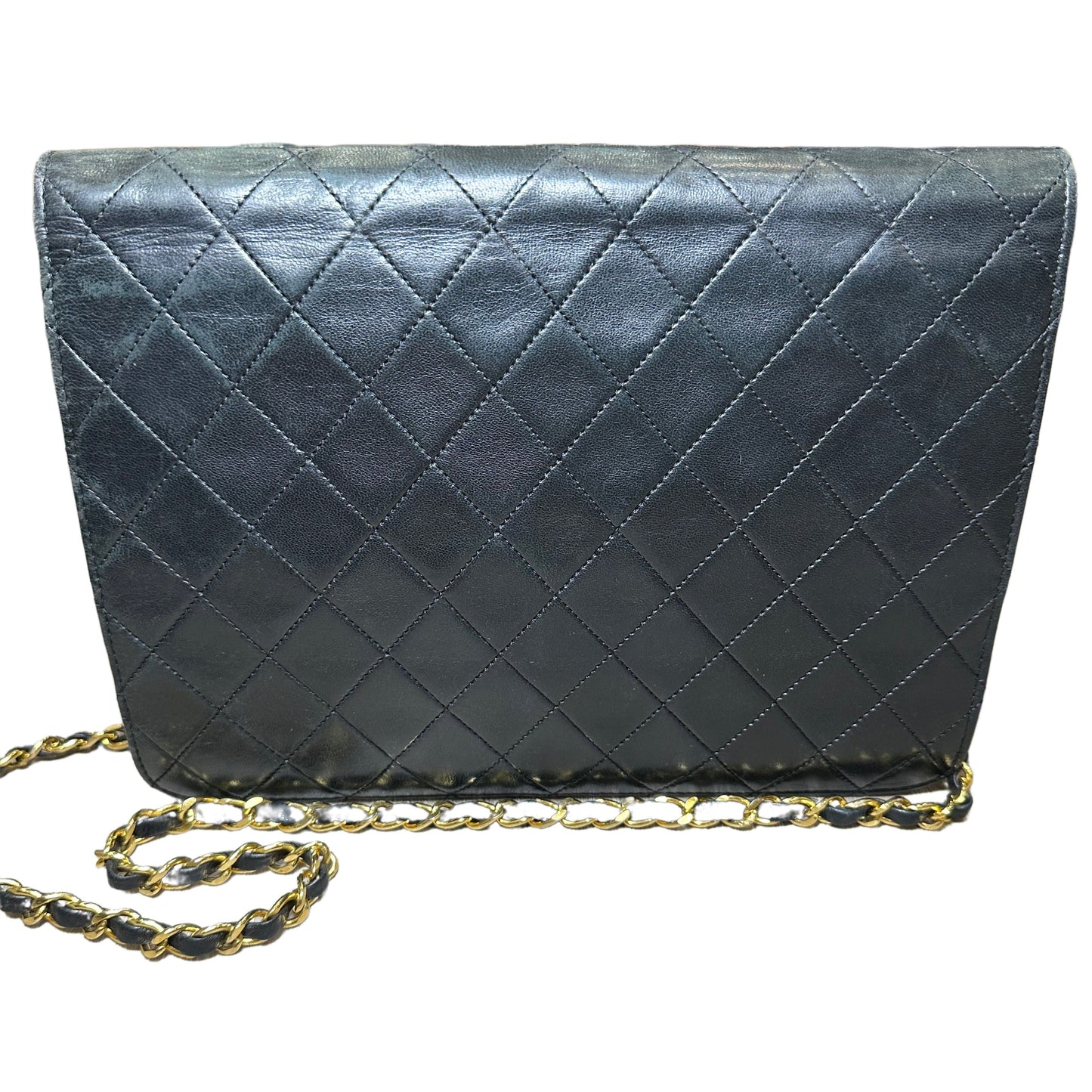 CHANEL Black quilted single flap Crossbody / Shoulder bag