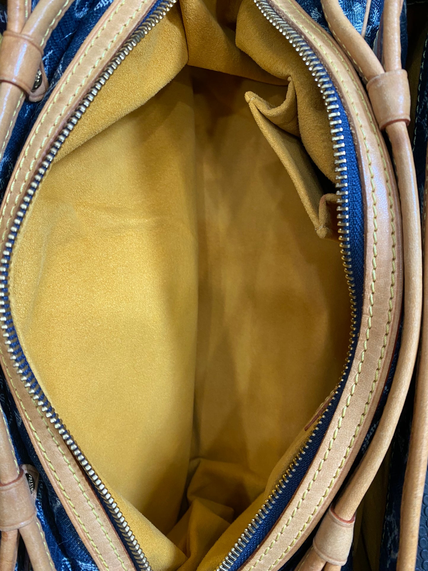 Louis Vuitton Denim Raye Porte Epaule MM shoulder/crossbody bag.