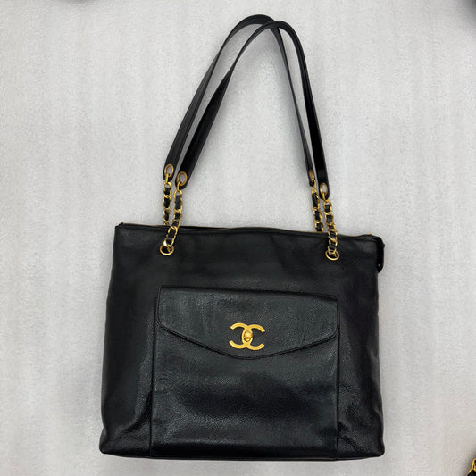 CHANEL Black Caviar leather Large tote/Shoulder bag with Front Pocket