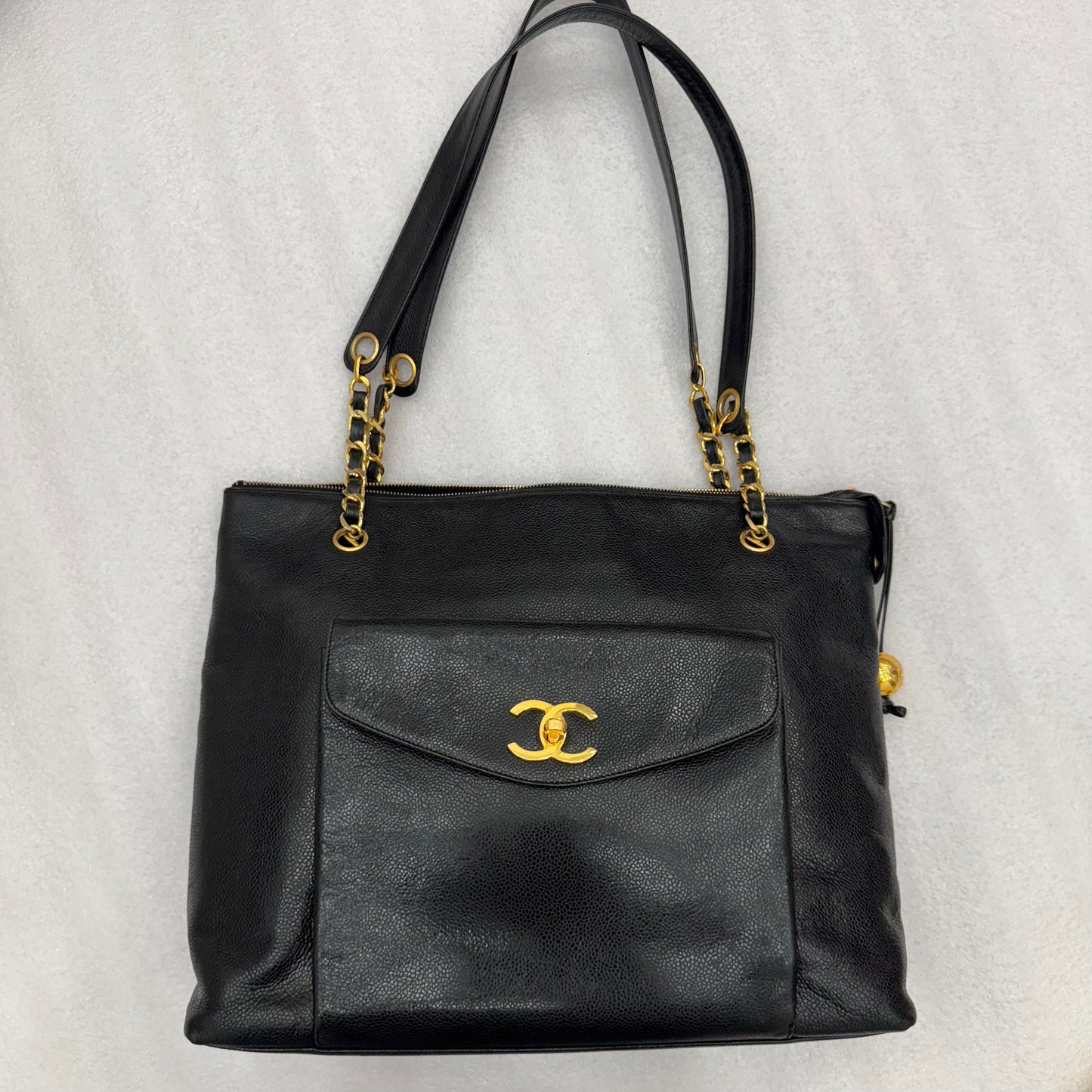 CHANEL Black Caviar leather Large tote/Shoulder bag with Front Pocket