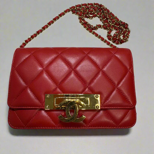 CHANEL large CC Logo clasp quilted red leather crossbody bag