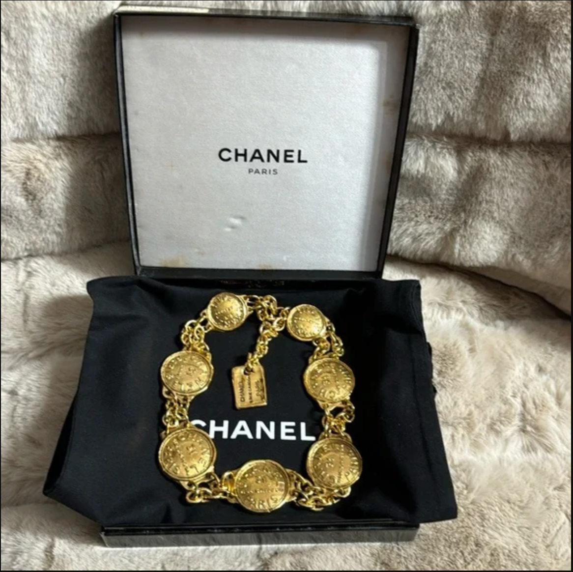 Authentic CHANEL gold toned medallion and Link chain necklace