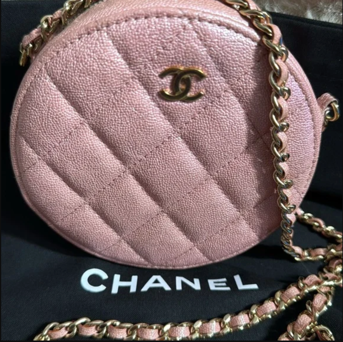 CHANEL quilted pink caviar leather Crossbody round shape bag