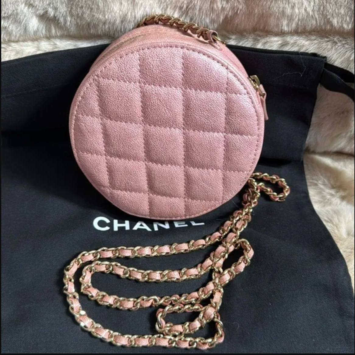 CHANEL quilted pink caviar leather Crossbody round shape bag