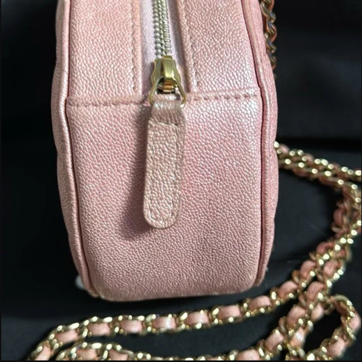 CHANEL quilted pink caviar leather Crossbody round shape bag