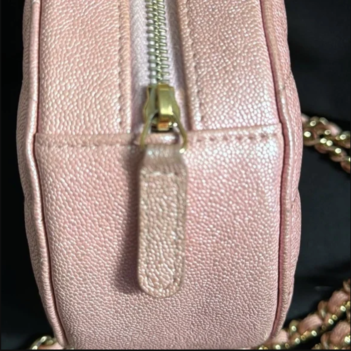 CHANEL quilted pink caviar leather Crossbody round shape bag