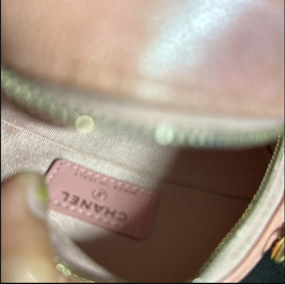 CHANEL quilted pink caviar leather Crossbody round shape bag