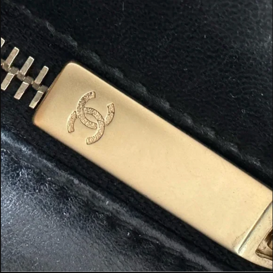 CHANEL Black lambskin Chocolate bar tote