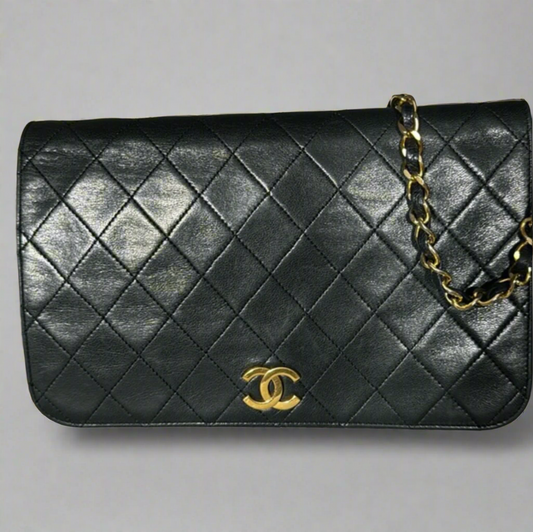 CHANEL Black Vintage CC Small Lambskin Single Flap Shoulder Bag