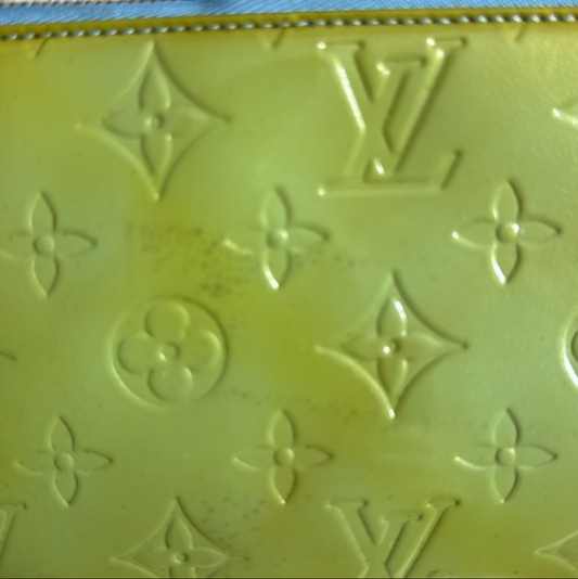 Louis Vuitton Green Vernis hand bag/ pouch