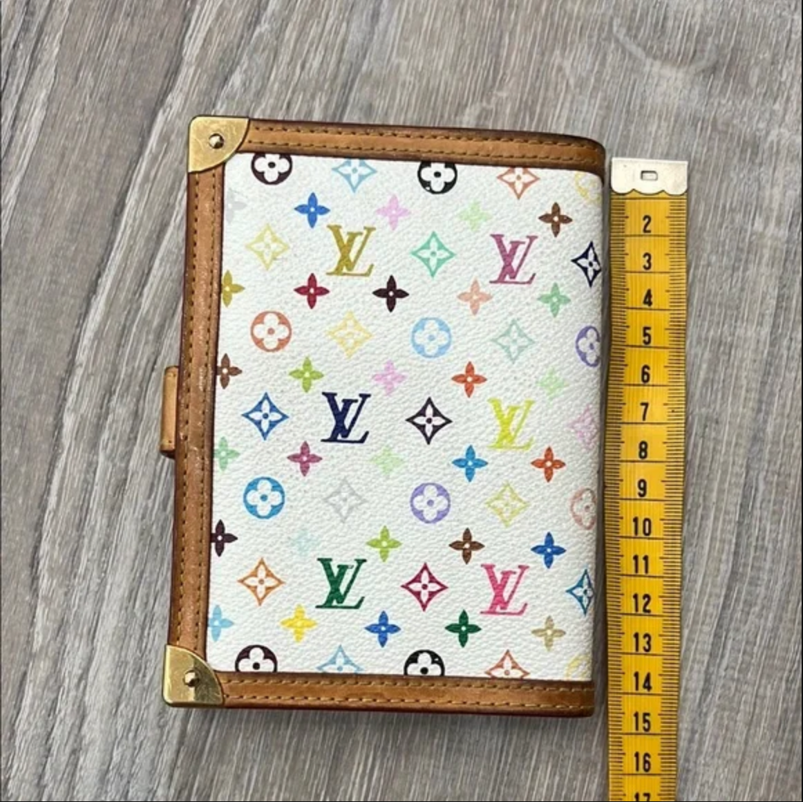 Louis Vuitton White Murakami Agenda Planer Cover