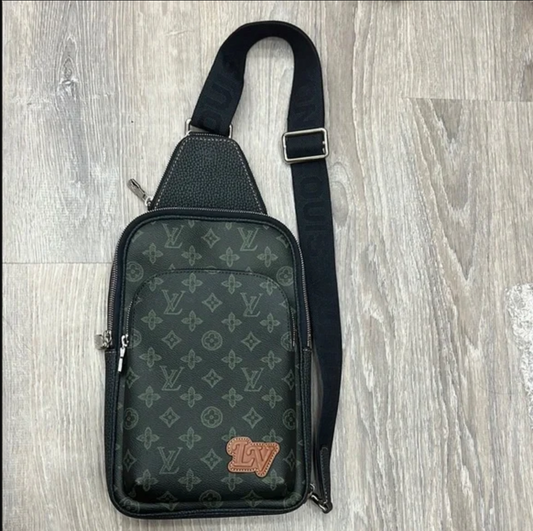 Louis Vuitton Avenue Sling  Body Bag