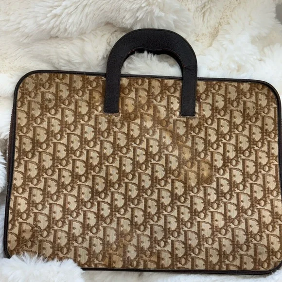 Dior CD Vintage Portfolio Business Case